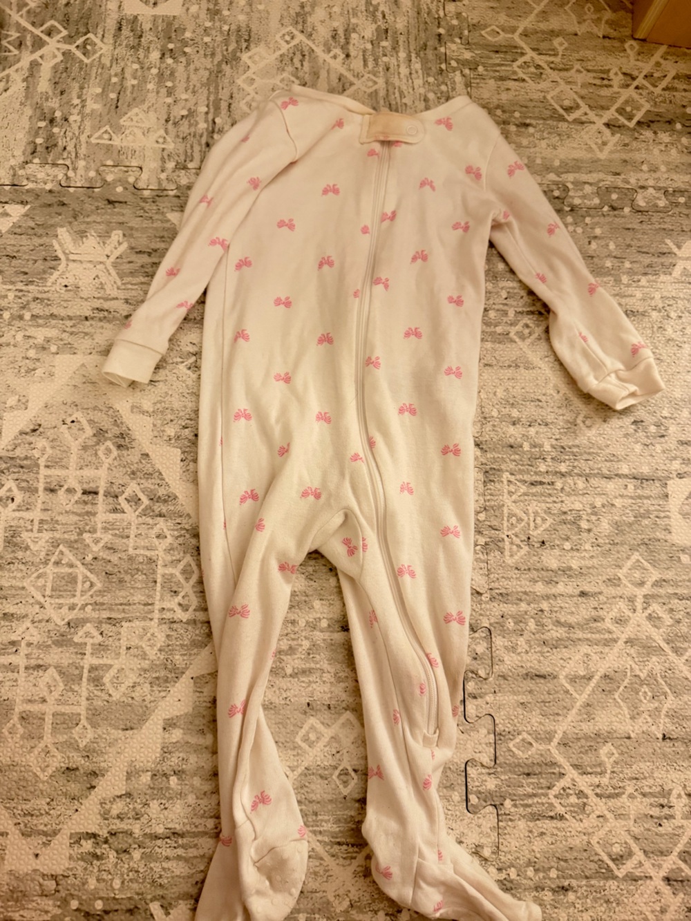 Janie and Jack Cream and Pink Bow-Print Zip One-Piece Pajamas